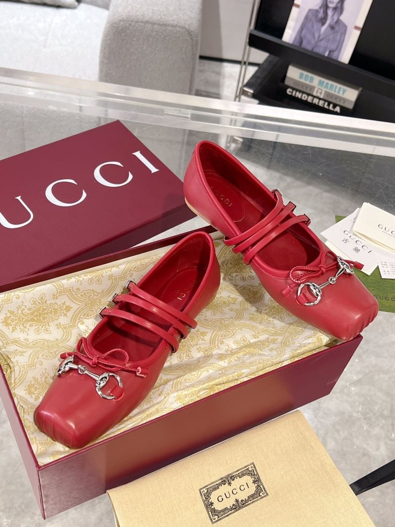 Gucci Flat Shoes